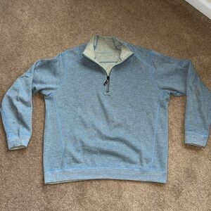 Tommy Bahama Flip Coast Reversible Half-Zip Sweatshirt like new
Blue light gray